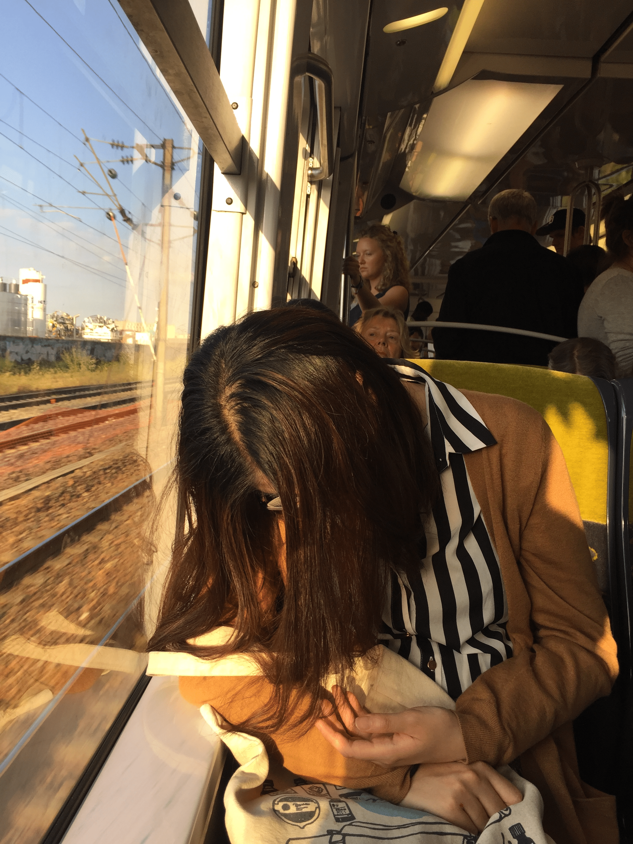 girl-on-train